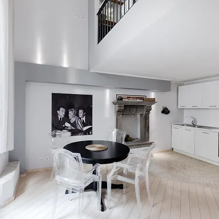 Piazza Margana Private Loft